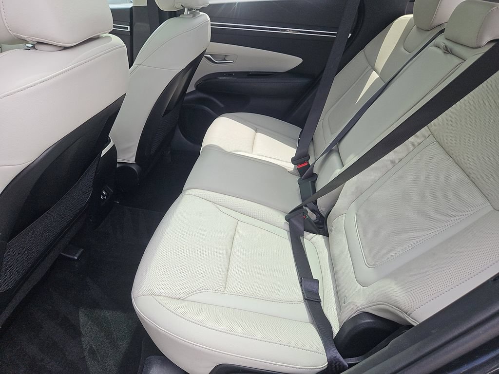 Used 2023 Hyundai Tucson Limited AWD/4WD image 34