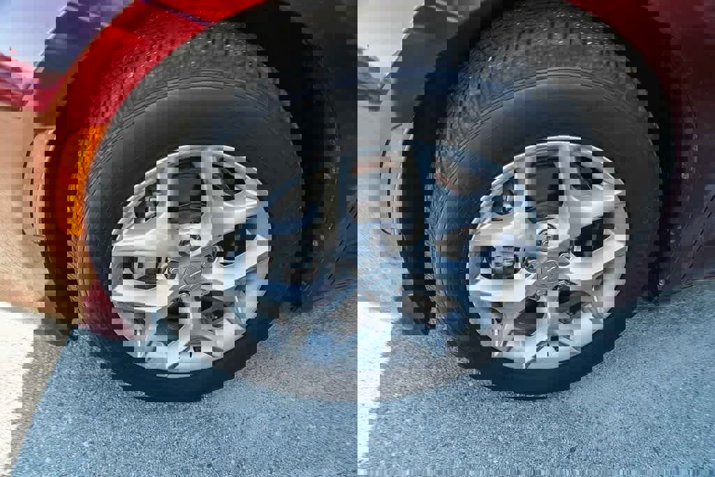 Used 2019 Chrysler Pacifica Touring-L Plus w/ Tire & Wheel Group image 8