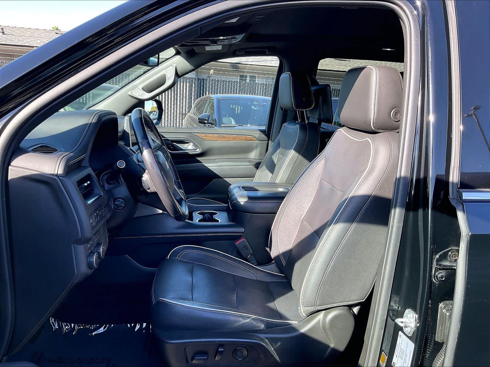 Used 2021 Chevrolet Tahoe Premier AWD/4WD image 30
