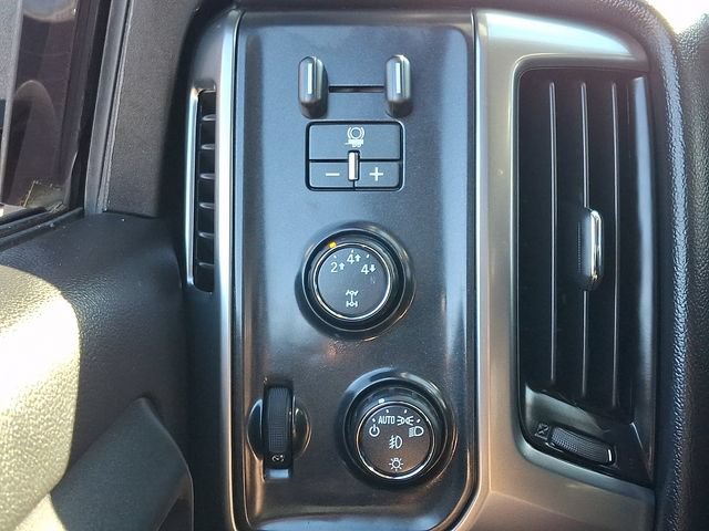 Used 2015 Chevrolet Silverado 2500 LT w/ LT Convenience Package AWD/4WD image 24