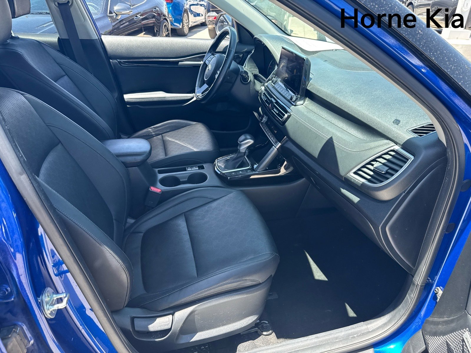 Certified 2021 Kia Seltos SX w/ SX Sunroof Package AWD/4WD image 25