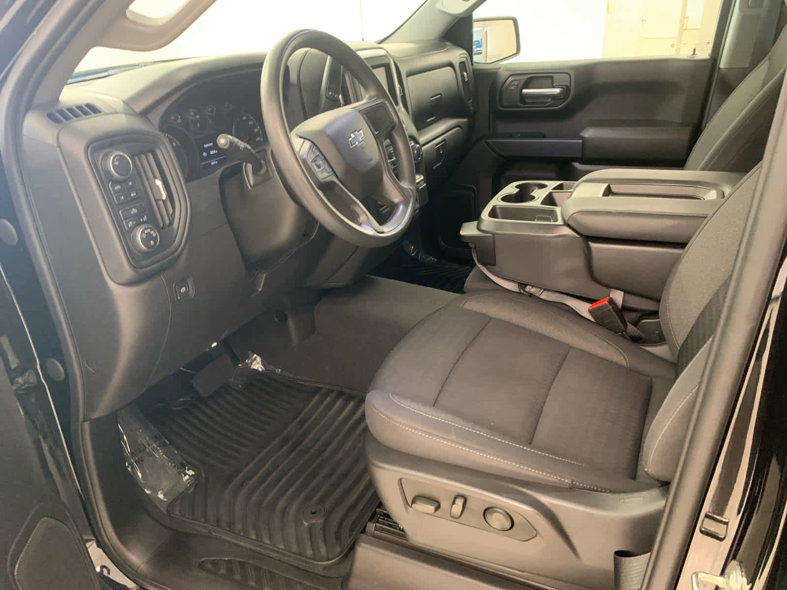 Used 2023 Chevrolet Silverado 1500 Custom w/ Rally Edition AWD/4WD image 14