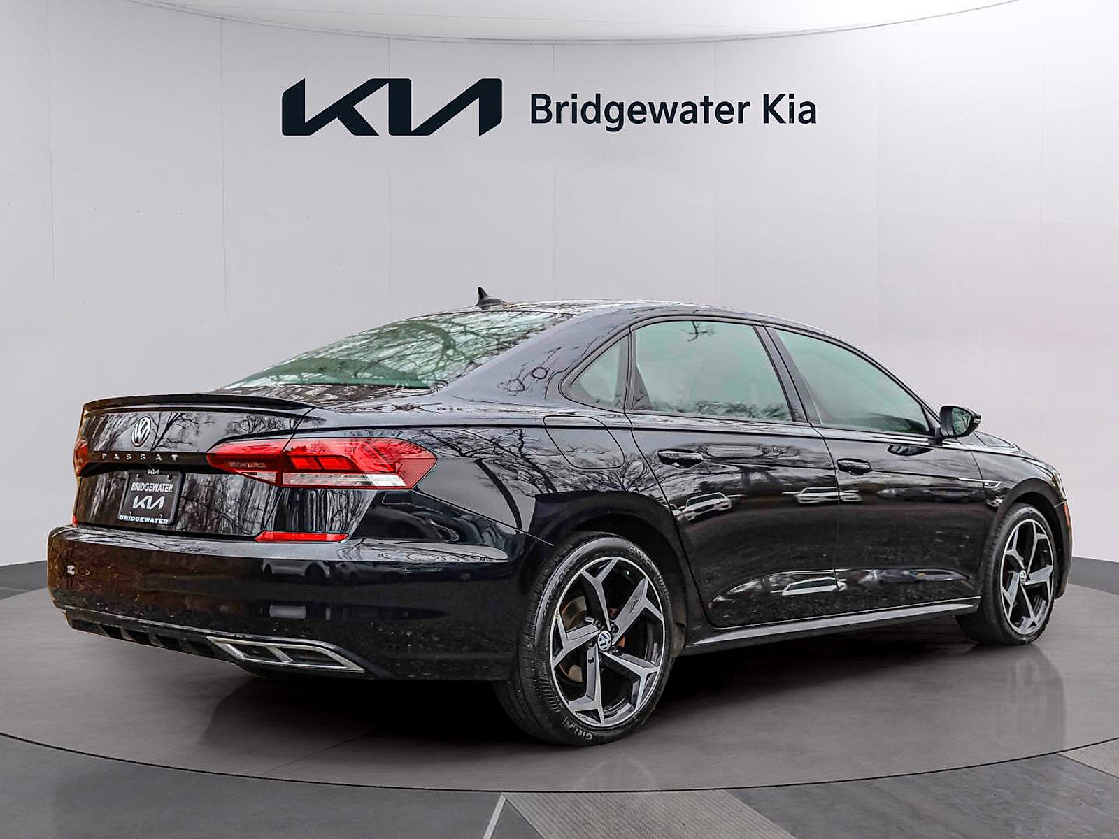 Used 2021 Volkswagen Passat 2.0T R-Line image 7