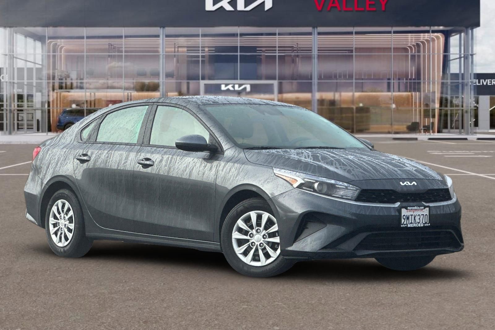 Used 2024 Kia Forte LX FWD image 2