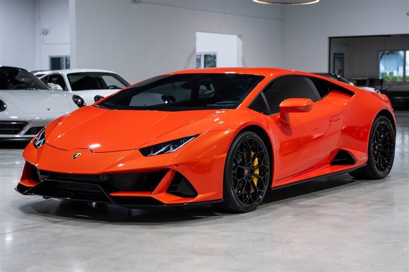Used 2021 Lamborghini Huracan EVO AWD/4WD image 10