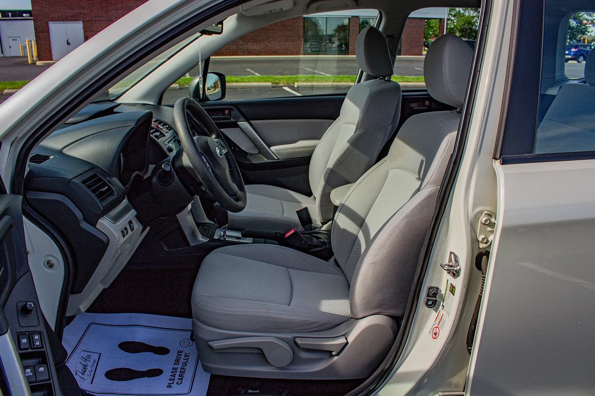 Used 2015 Subaru Forester 2.5i w/ Alloy Wheel Package AWD/4WD image 9