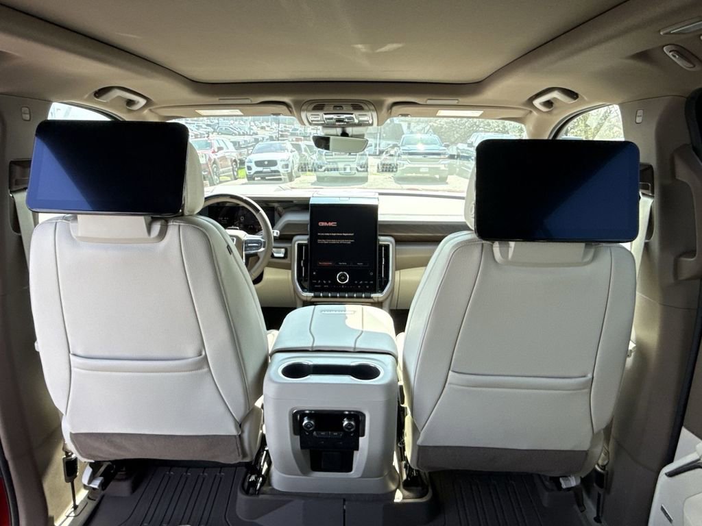New 2026 GMC Yukon XL Denali w/ Denali Reserve Package image 23