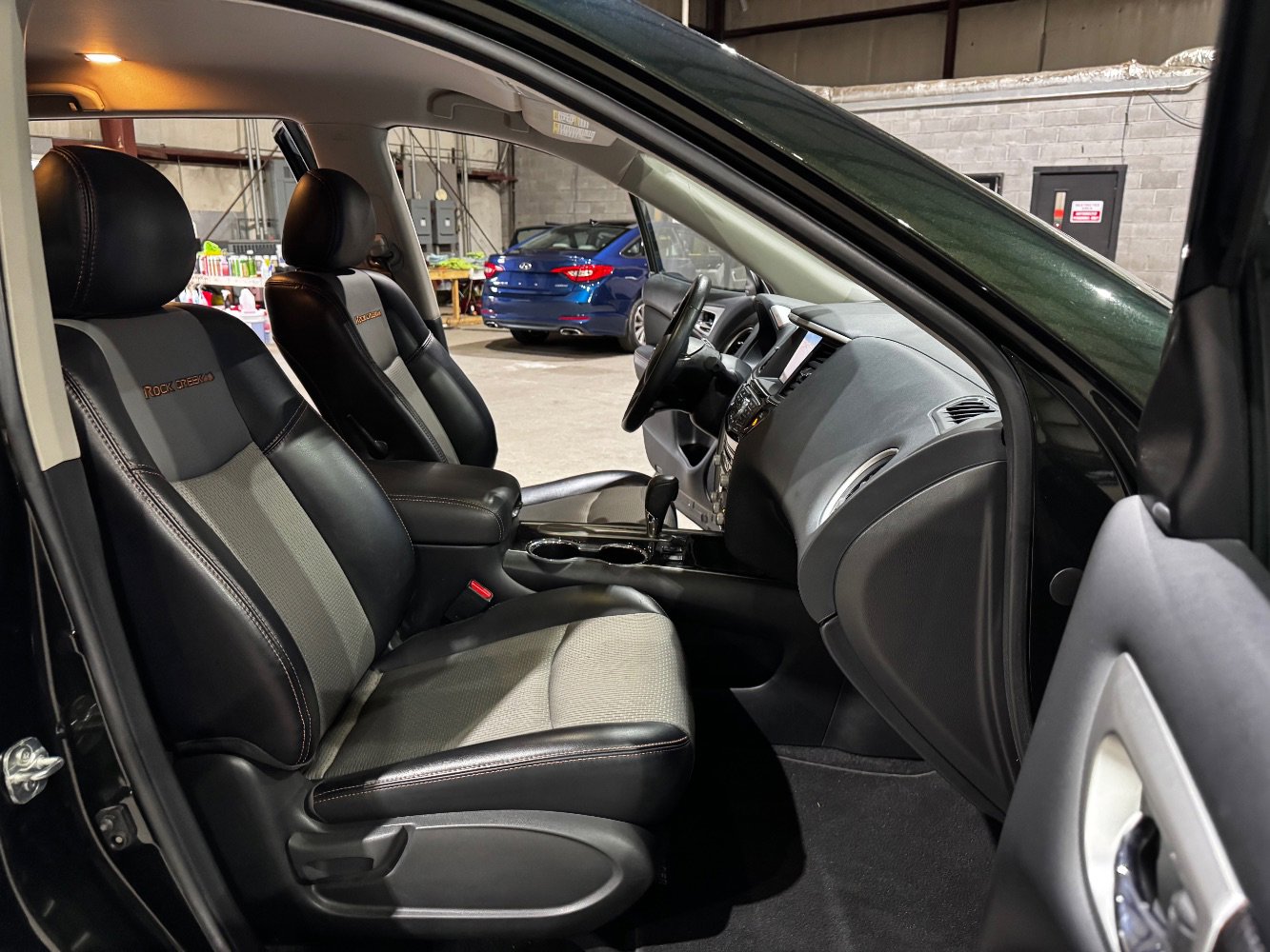 Used 2020 Nissan Pathfinder SV w/ Rock Creek Edition image 25