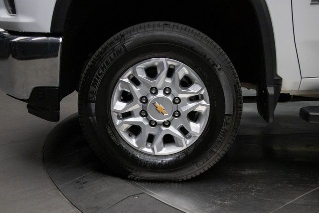 Used 2022 Chevrolet Silverado 3500 LT w/ Fleet Comfort Package image 8