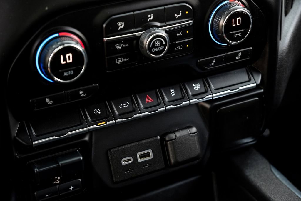 Used 2021 Chevrolet Silverado 1500 RST w/ Bed Protection Package image 24