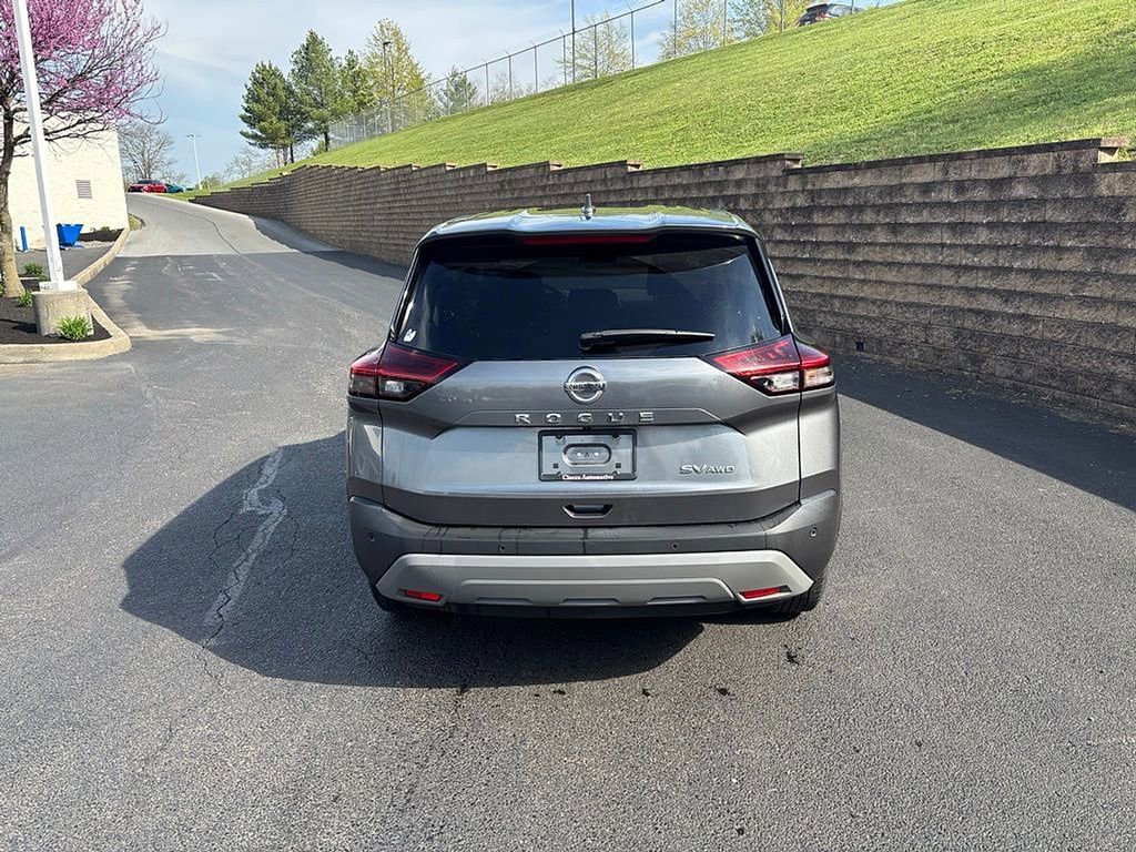 Used 2021 Nissan Rogue SV AWD/4WD image 6