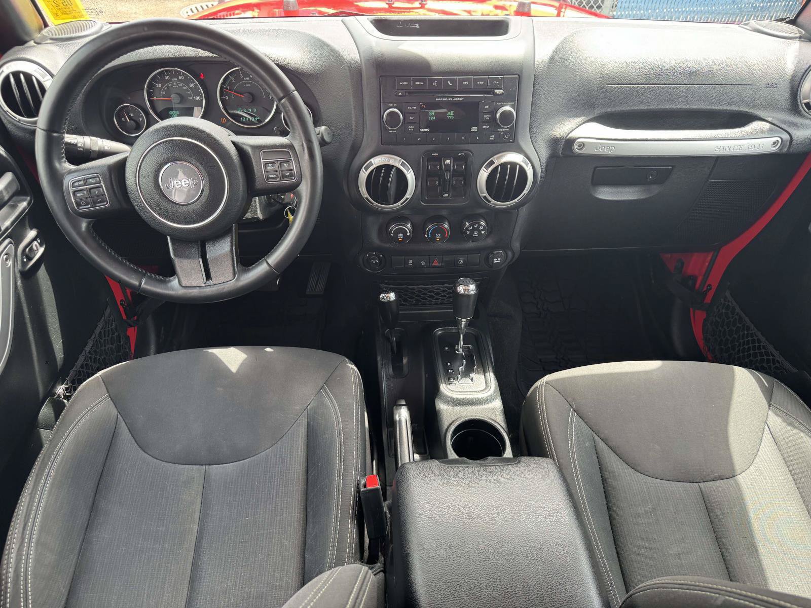 Used 2018 Jeep Wrangler Unlimited Sahara w/ Connectivity Group AWD/4WD video 2