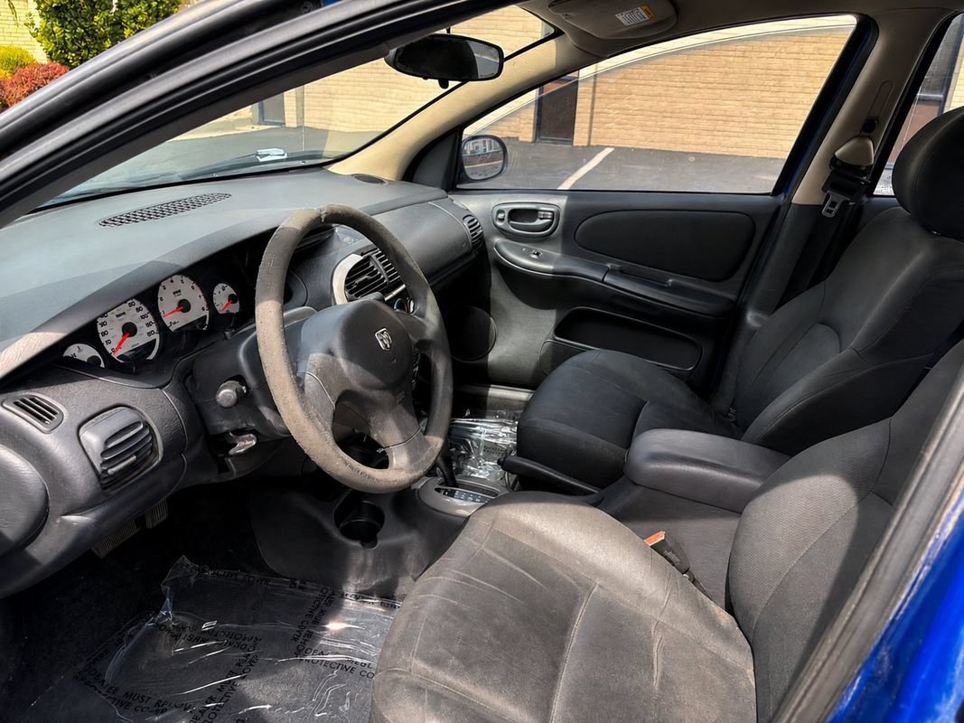Used 2005 Dodge Neon SXT FWD image 9