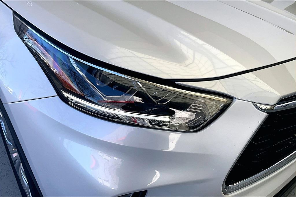 Used 2026 Toyota Highlander Platinum image 30