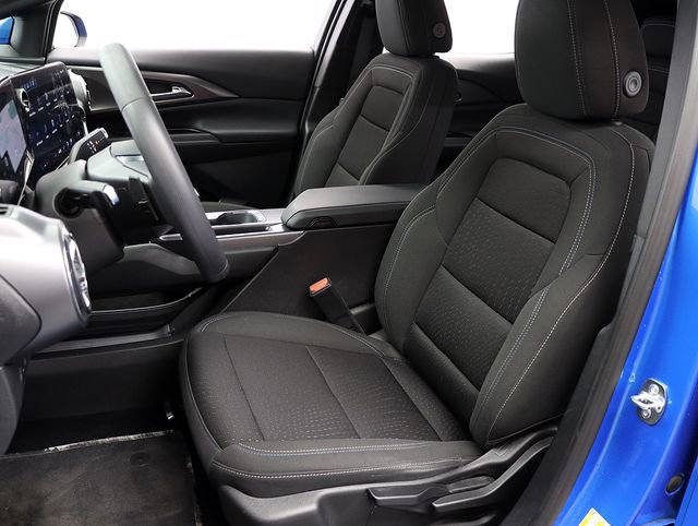 Used 2025 Chevrolet Equinox EV LT image 12