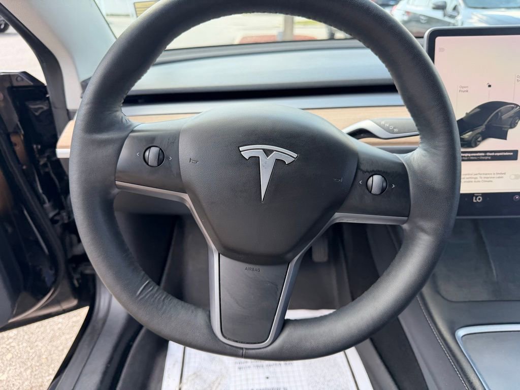 Used 2021 Tesla Model 3 Standard Range Plus image 25