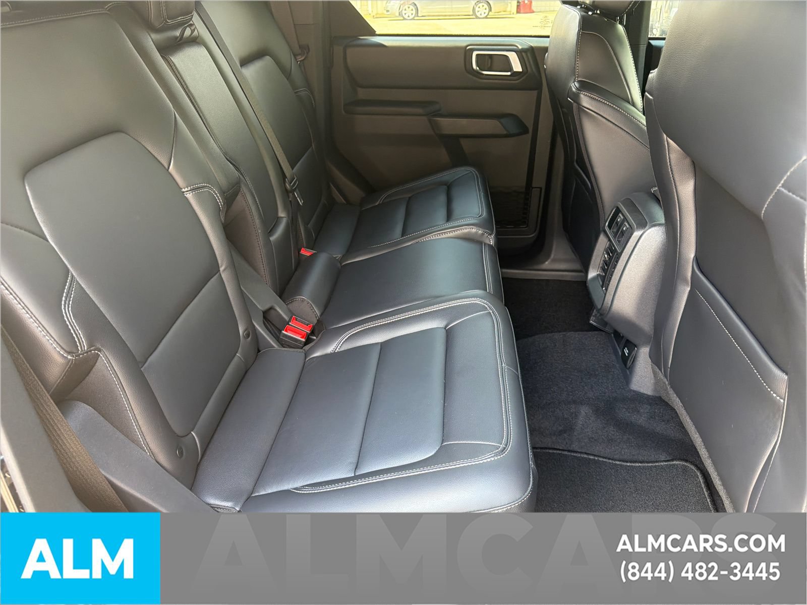 Used 2025 Ford Bronco Outer Banks AWD/4WD image 17