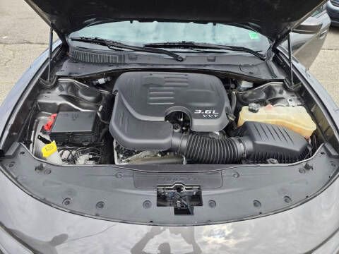 Used 2022 Dodge Charger SXT image 14