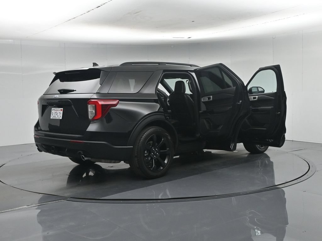 Certified 2023 Ford Explorer ST-Line w/ Class IV Trailer Tow Package RWD image 34