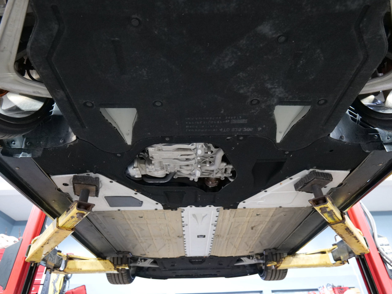 Used 2015 Lamborghini Huracan LP 610-4 image 97