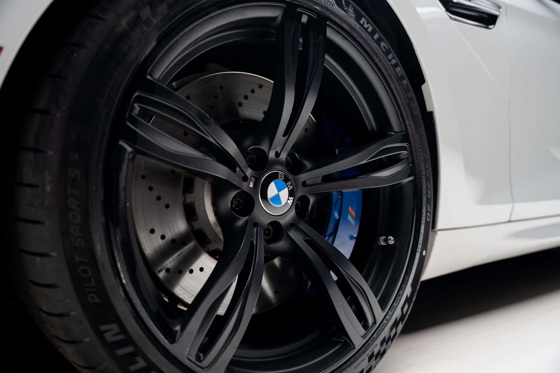 Used 2018 BMW M6 Gran Coupe image 23