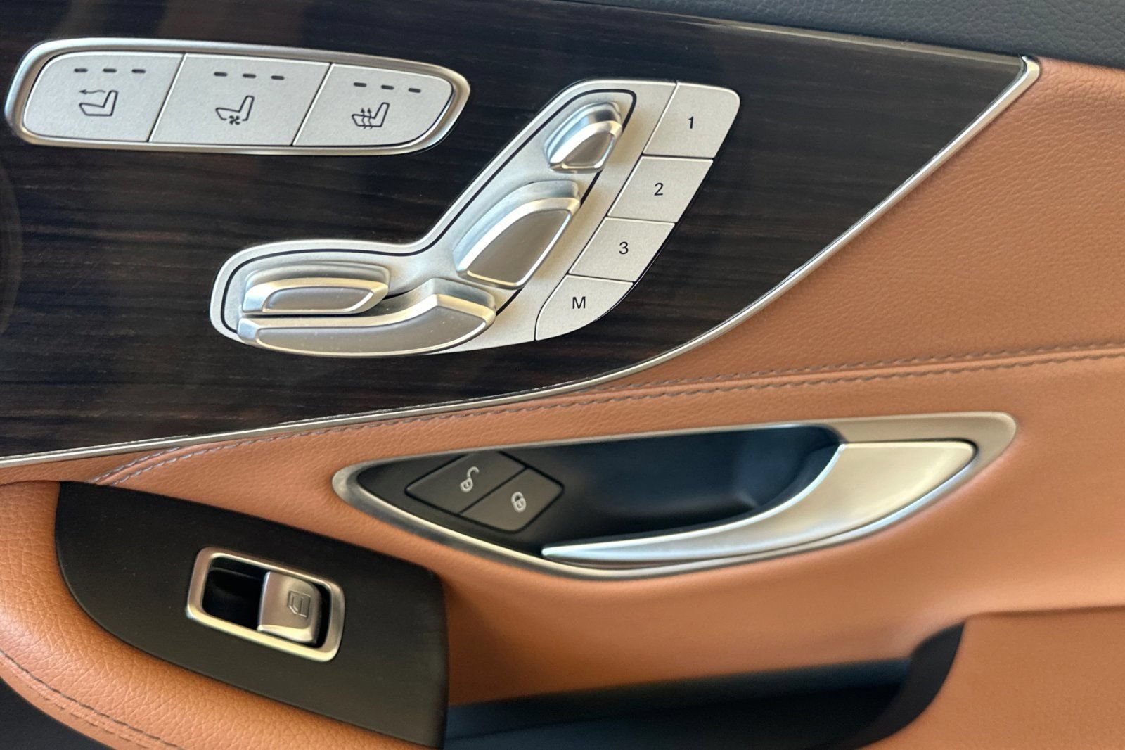 Certified 2022 Mercedes-Benz C 300 4MATIC Cabriolet image 22