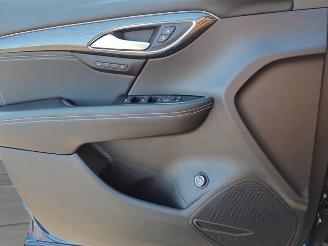 Used 2022 Buick Envision Essence w/ Safety Package image 15