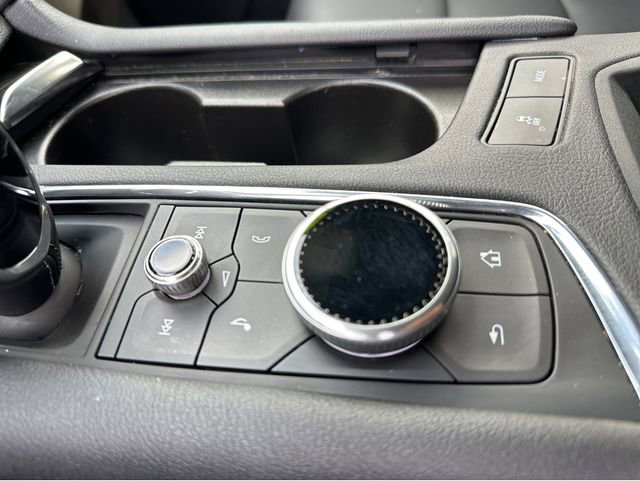 Certified 2024 Cadillac XT6 Luxury image 28