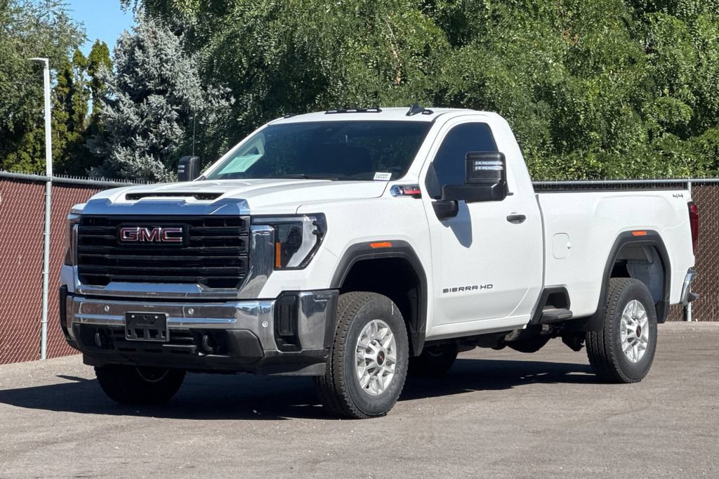 Used 2025 GMC Sierra 2500 Pro w/ 1SA Pro Safety Plus Package AWD/4WD image 11