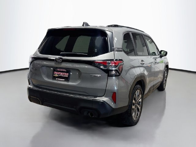 Used 2025 Subaru Forester Touring AWD/4WD image 7