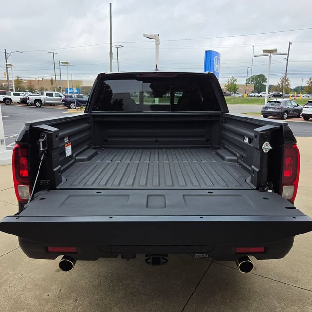 New 2026 Honda Ridgeline Black Edition image 11