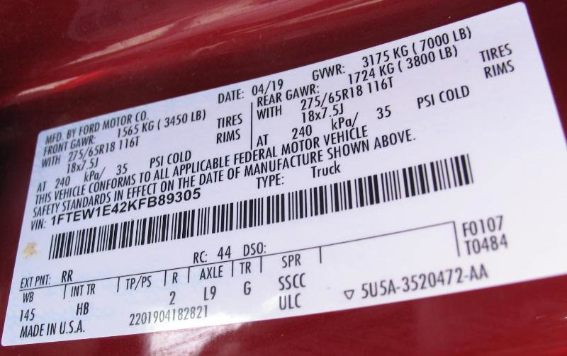 Used 2019 Ford F150 Lariat w/ Trailer Tow Package image 62