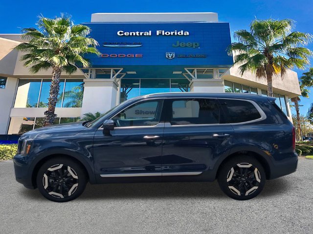 Used 2025 Kia Telluride S AWD/4WD image 8