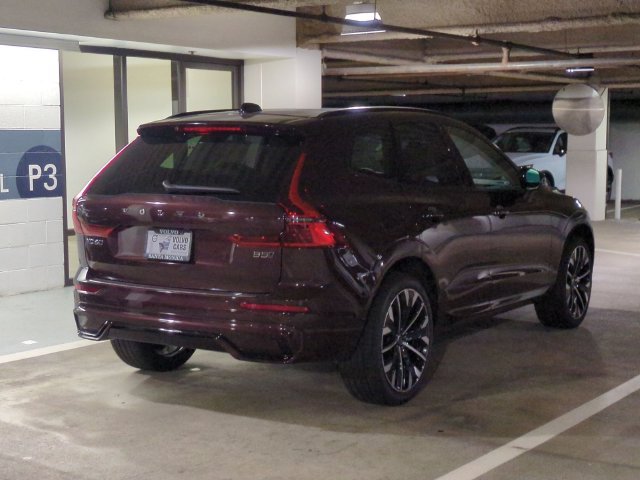 New 2026 Volvo XC60 B5 Ultra w/ Climate Package PRO AWD/4WD image 3