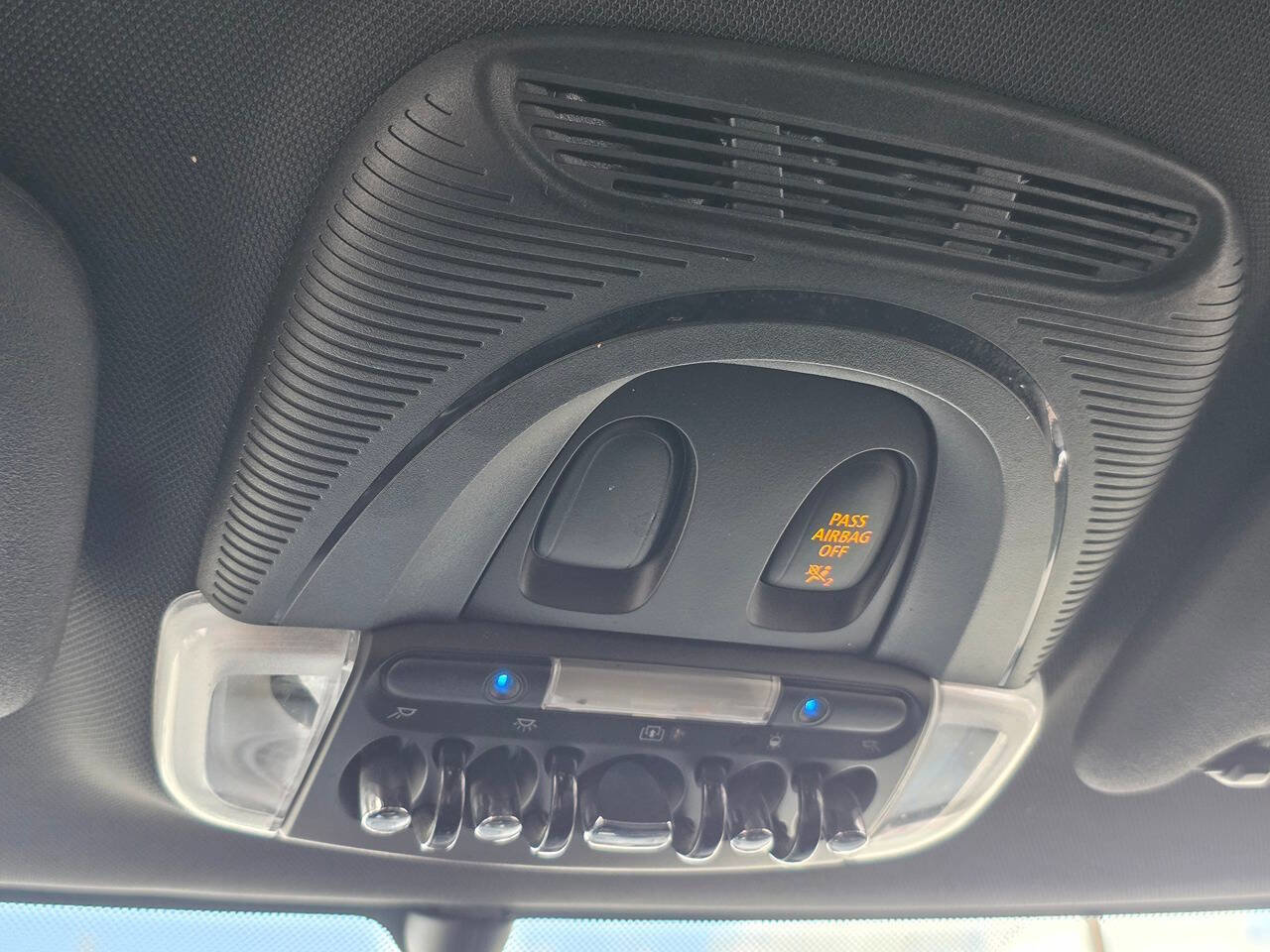 Used 2016 MINI Cooper S w/ Premium Package FWD image 17