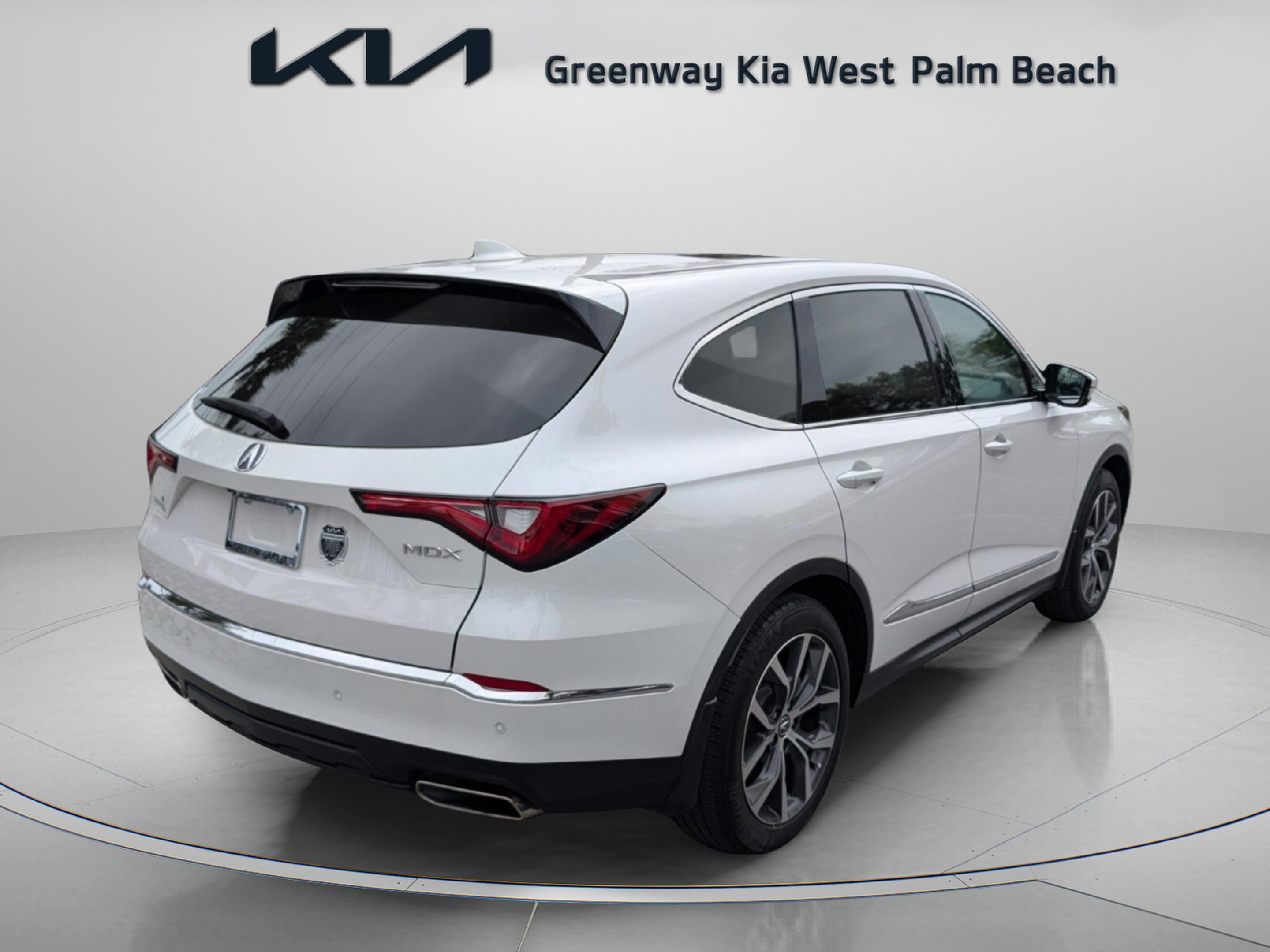 Used 2024 Acura MDX FWD w/ Technology Package image 7