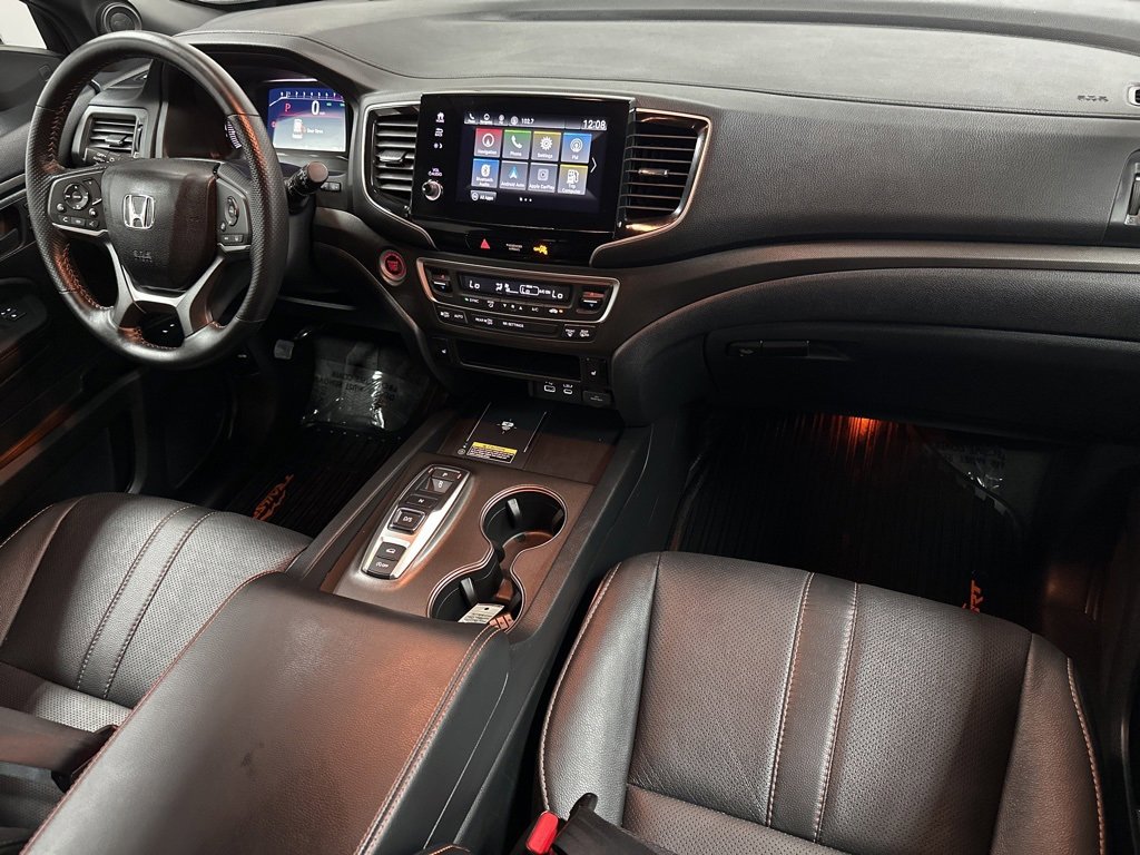 Used 2024 Honda Passport TrailSport image 12