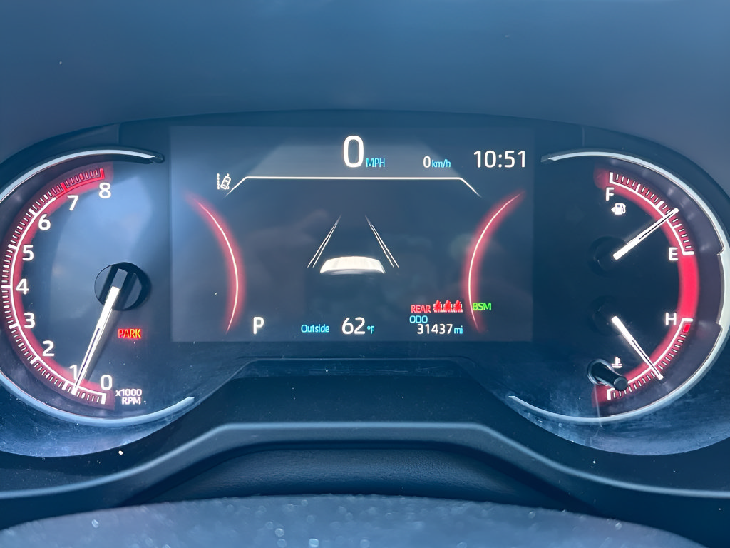 Used 2025 Toyota RAV4 XLE AWD/4WD image 21