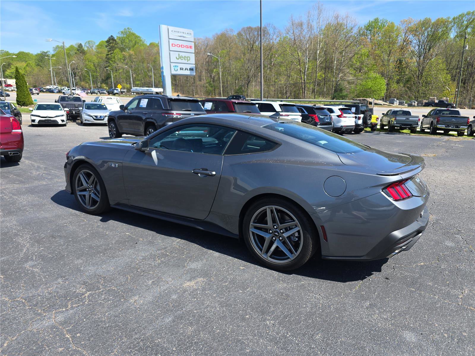 Used 2025 Ford Mustang GT Premium image 4
