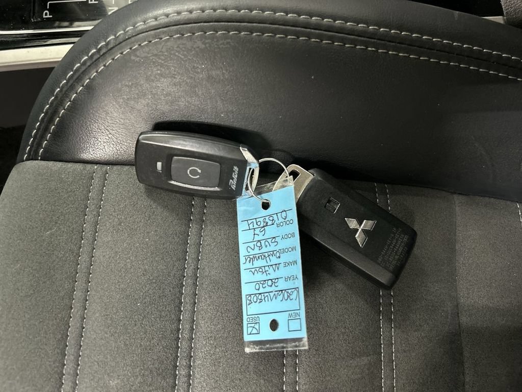 Used 2020 Mitsubishi Outlander SE AWD/4WD image 12