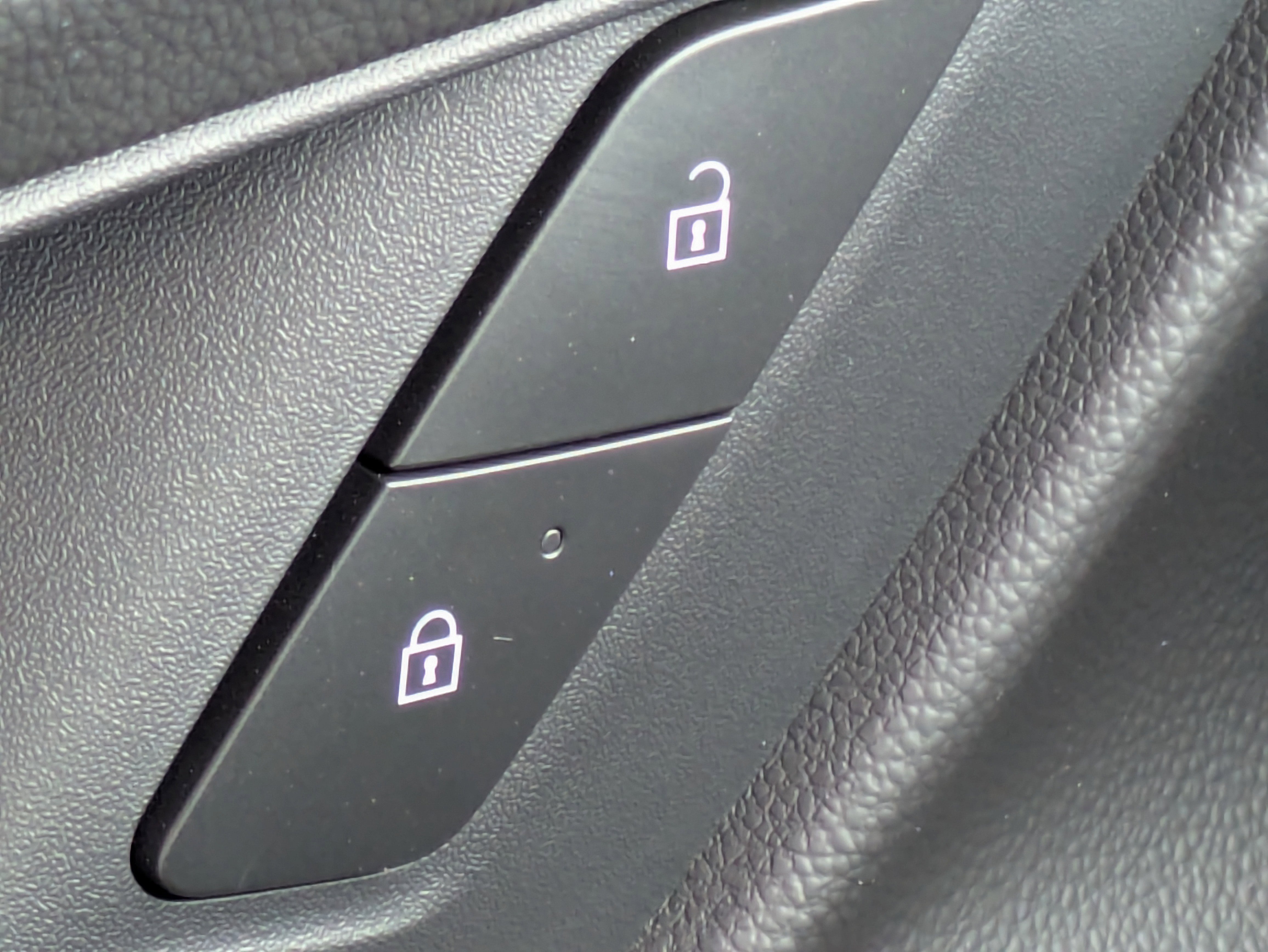 New 2026 Chevrolet Equinox LT w/ Convenience Package II FWD image 27