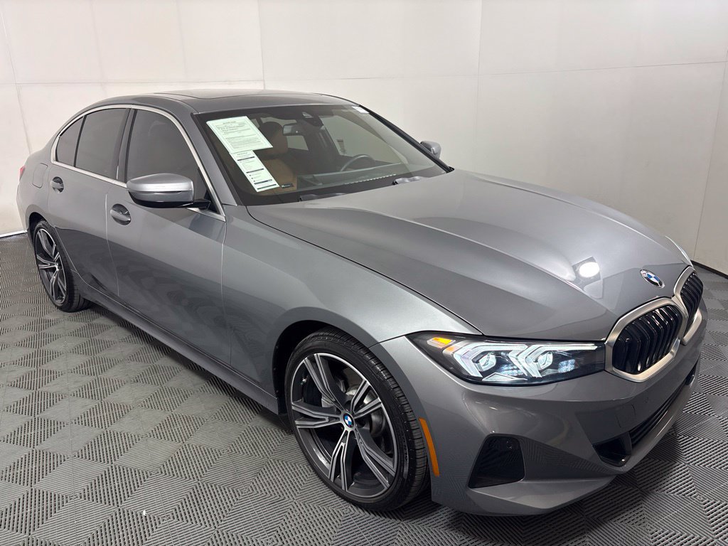 Used 2024 BMW 330i Sedan w/ Convenience Package RWD image 4