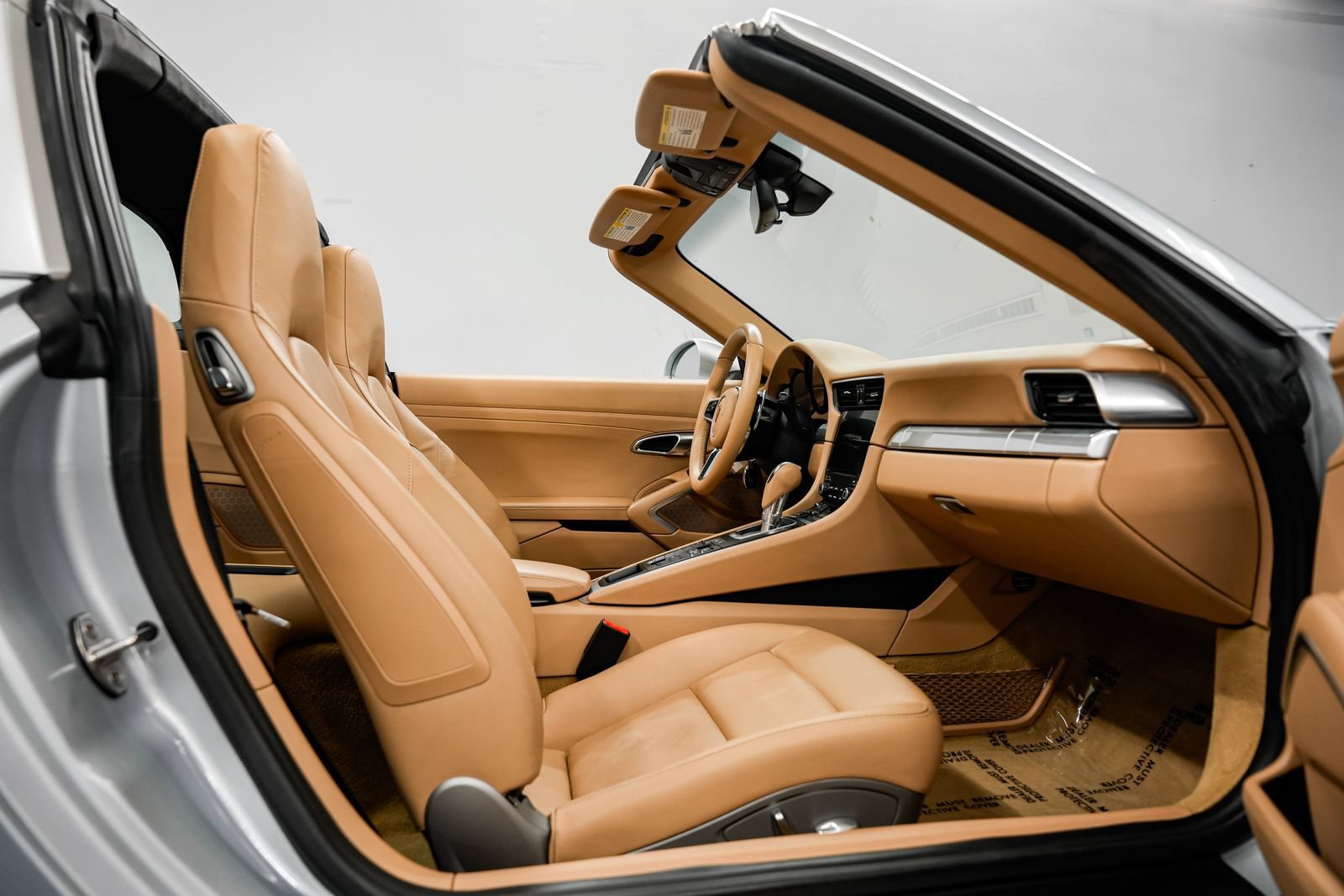 Used 2017 Porsche 911 Targa 4 AWD/4WD image 19