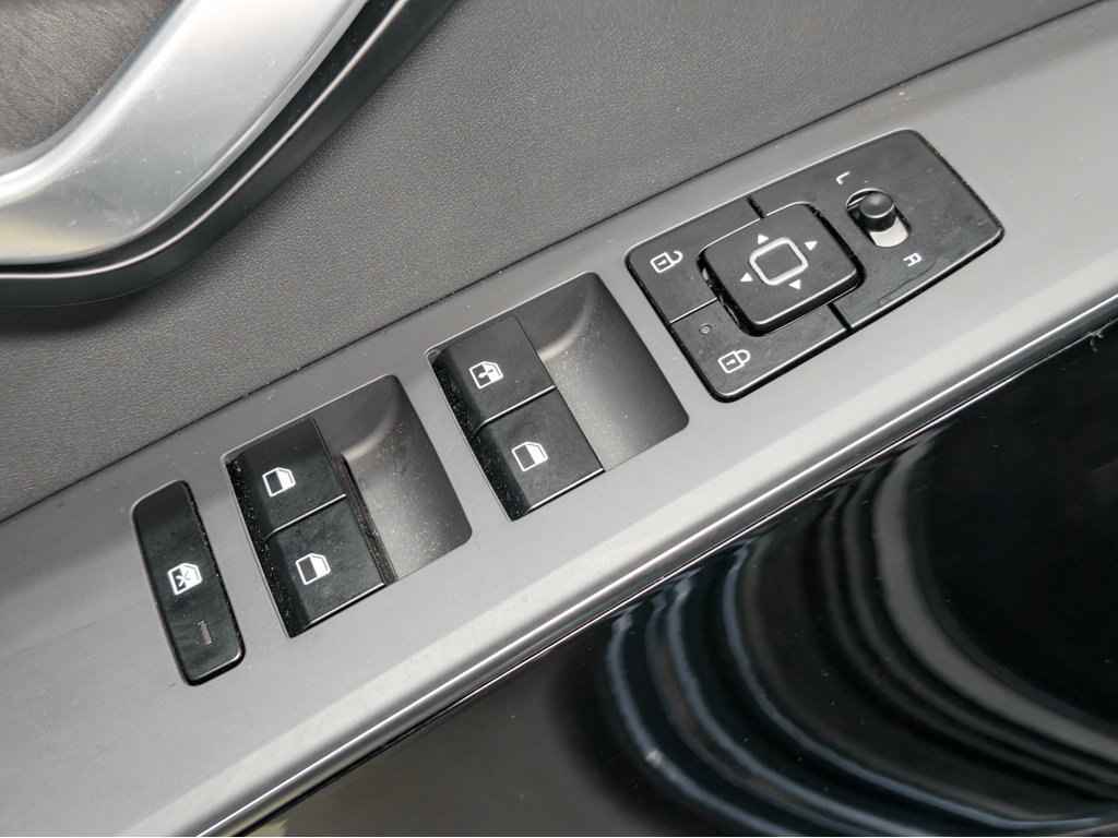 Used 2024 Kia Niro Wind w/ Wind Preserve Package image 7