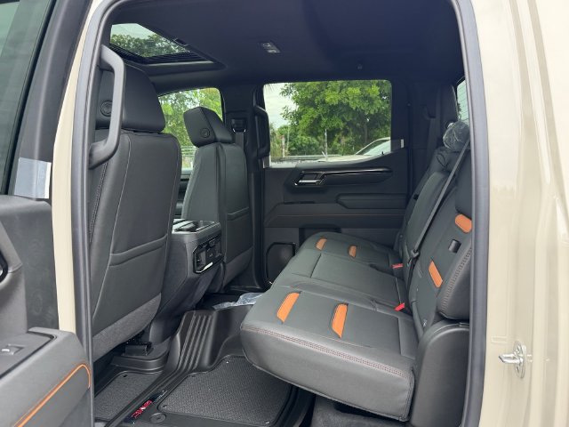 New 2026 GMC Sierra 1500 AT4 w/ AT4 Premium Package AWD/4WD image 11