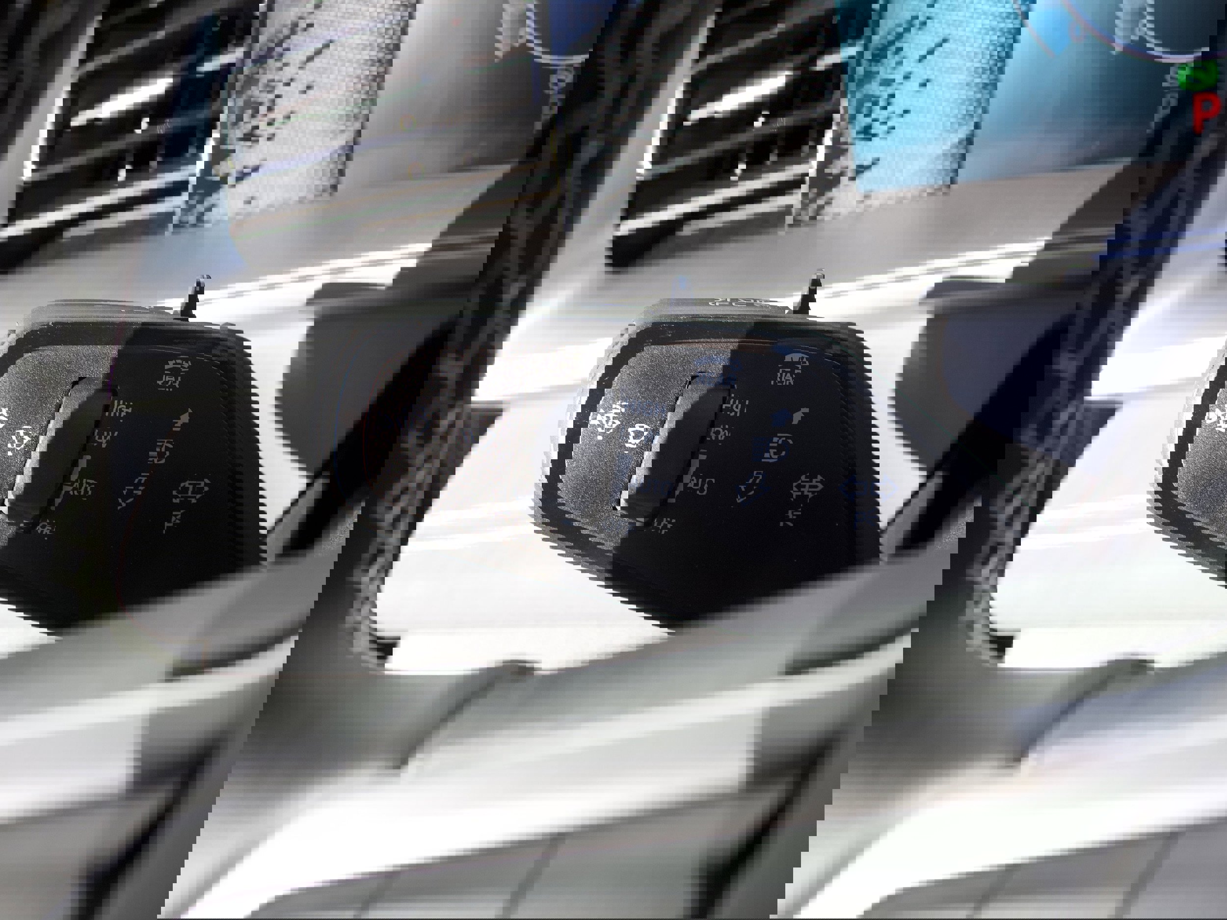 New 2026 Volkswagen Tiguan SE image 19