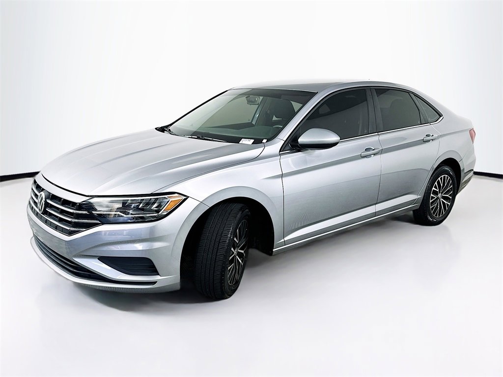 Used 2021 Volkswagen Jetta S image 2
