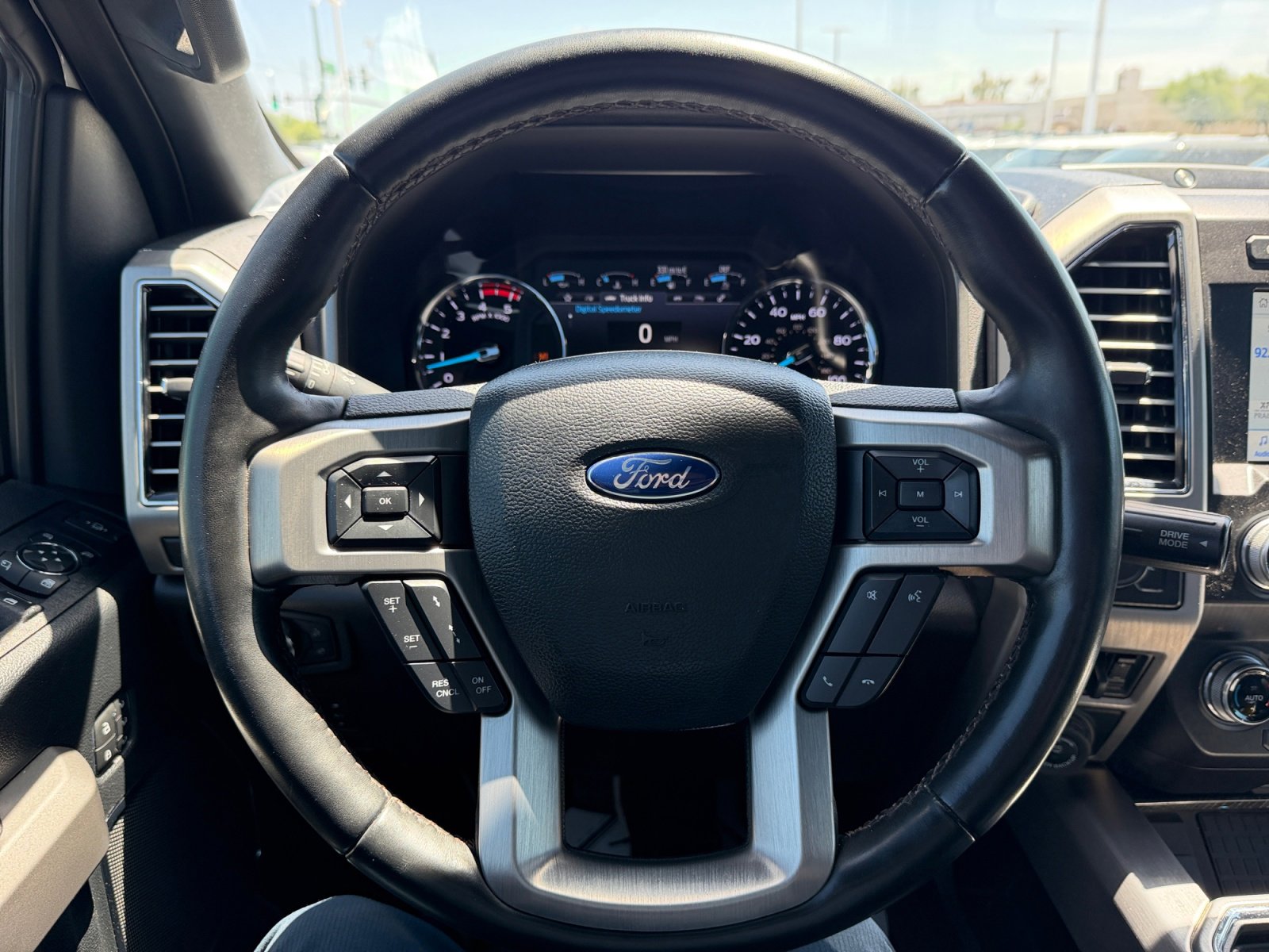 Used 2021 Ford F250 Platinum AWD/4WD image 9