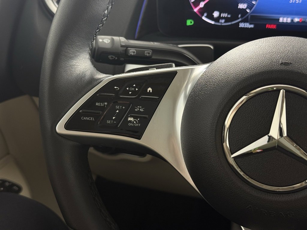 Used 2025 Mercedes-Benz GLB 250 4MATIC image 21