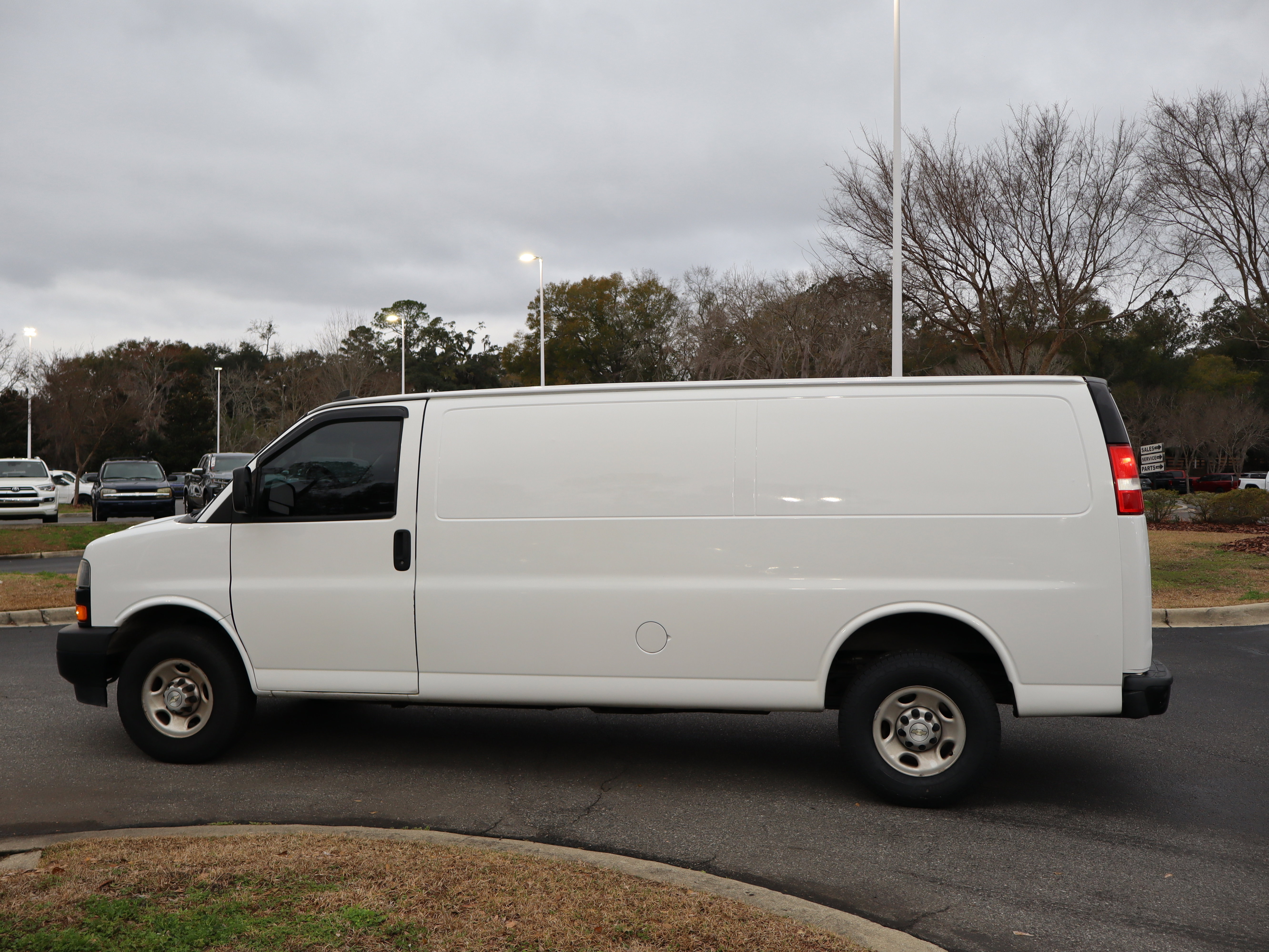 Used 2021 Chevrolet Express 2500 Extended w/ Driver Convenience Package image 22